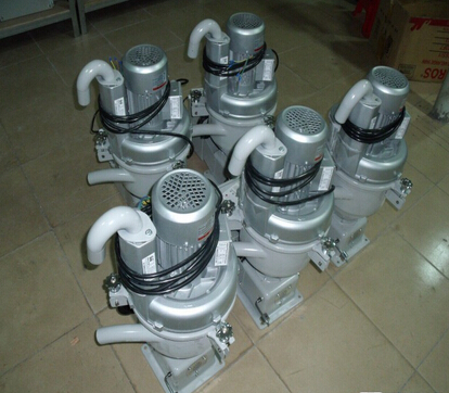 是真么限制了真空上料机的轴承转动？？